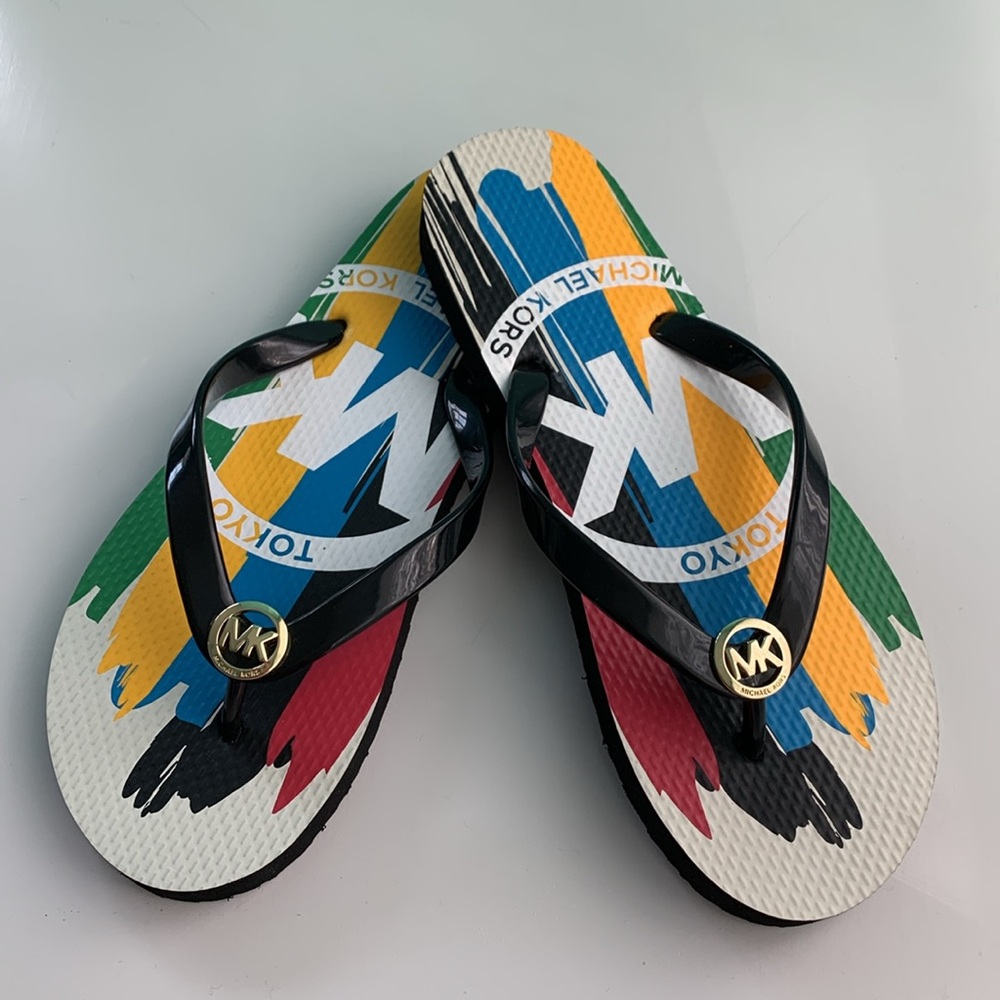 Michael Kors Tokyo Special Edition Flip Flops - Picture 2 of 6